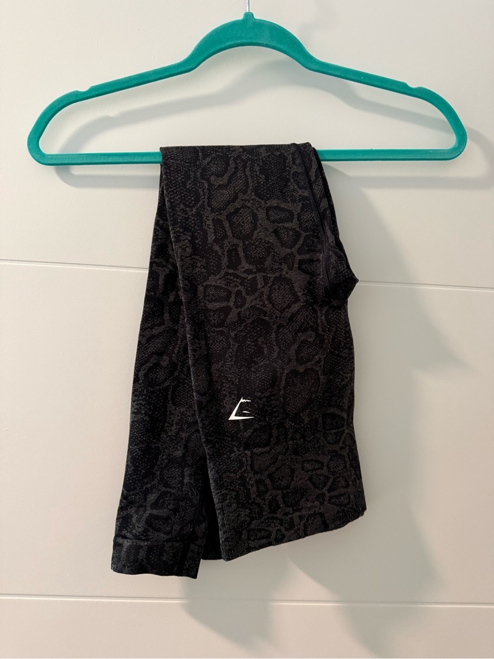 Gym Shark Black Animal Print Leopard Active Leggings — Small